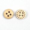 Botón de madera 10 mm 4 agujeros. Artículos para costureras. Mercería online.
