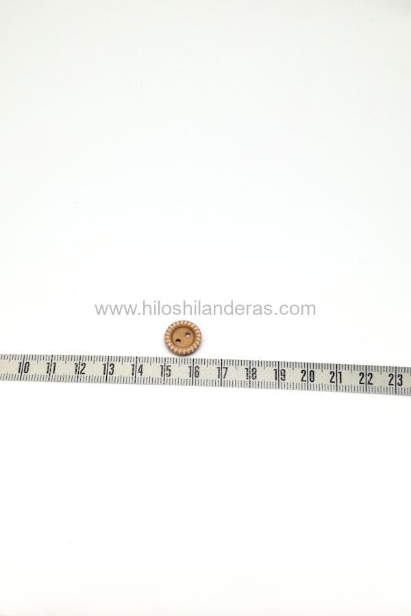 Botón de madera 13 mm 2 agujeros. Artículos para costureras. Mercería online low cost en Sevilla.