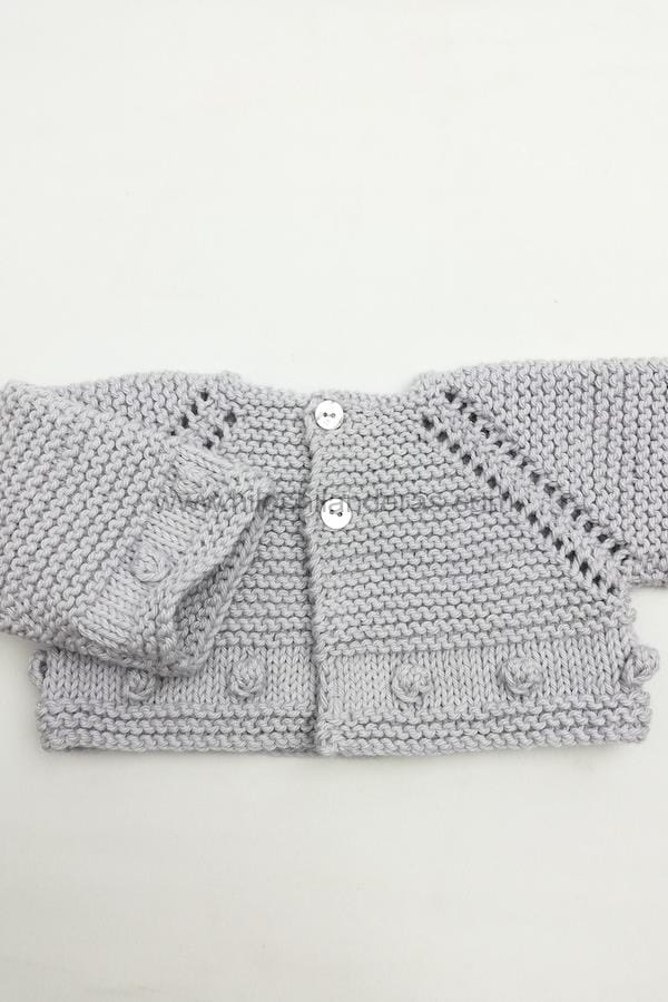 Chaqueta y patucos tejidos en algodón 100%. Por ENCARGO. mod. Bodoques. Prendas a crochet tejidas a mano en todas las tallas y colores. Tienda de hilos y lanas