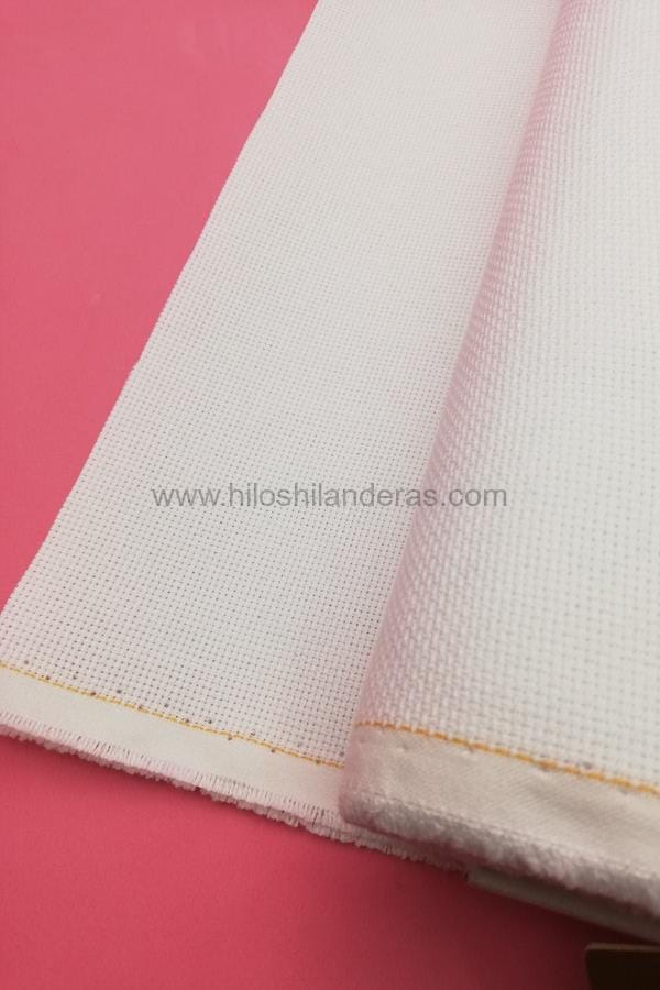 Tela Aída para bordar 16ct (6 puntos/centímetro) de 100% algodón blanco de 150 cm de ancho. Mercería online.