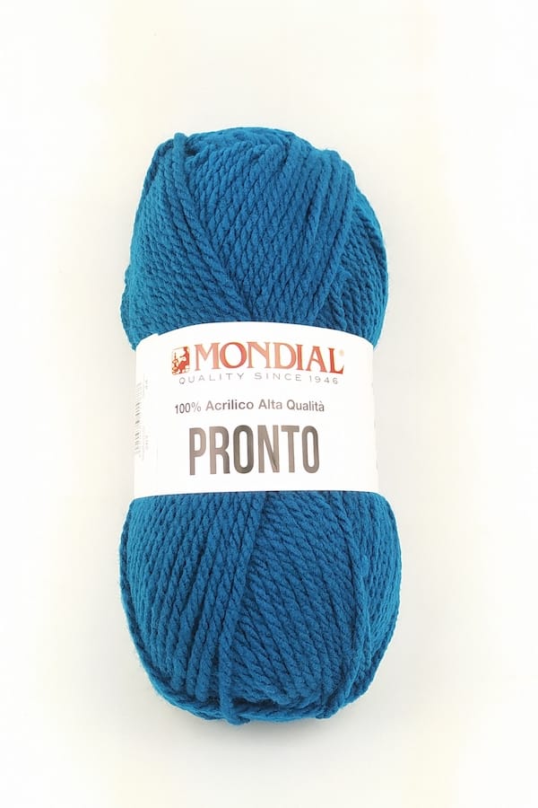Madeja de lana Mondial Pronto para agujas de 5 - 6 mm de grosor.