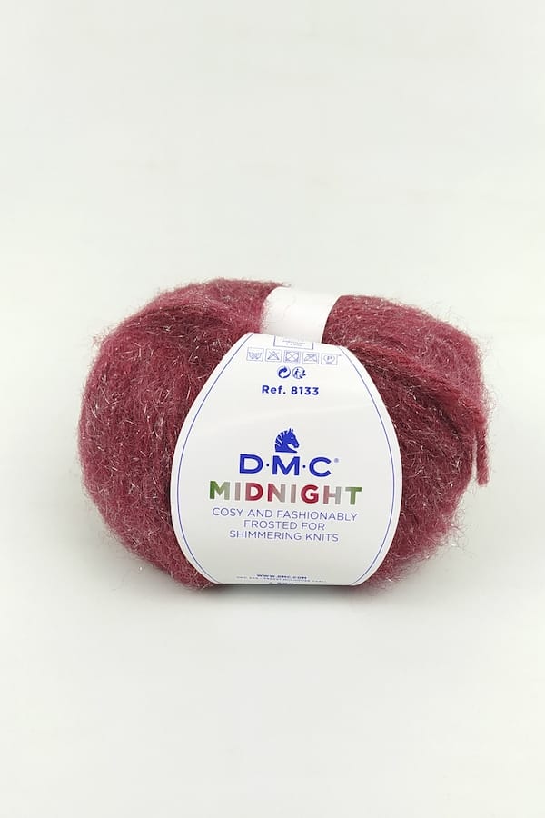 Madeja de lana DMC Midnight 50 gr para agujas de 5 mm de grosor.