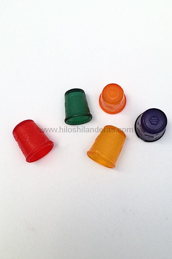 Dedal de silicona Gütermann ajustable de goma flexible de colores surtidos. Artículos para costura. Mercería online low cost