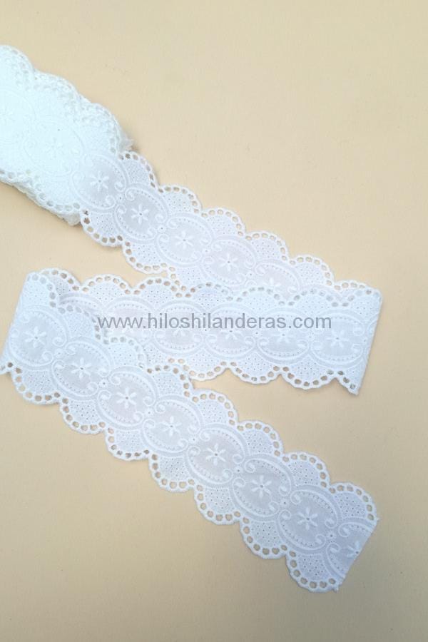 Entredós tira bordada color blanco terminada 100% algodón 53 mm. ancho mod. Ondas. Artículos para costura. Mercería online en Bormujos Sevilla